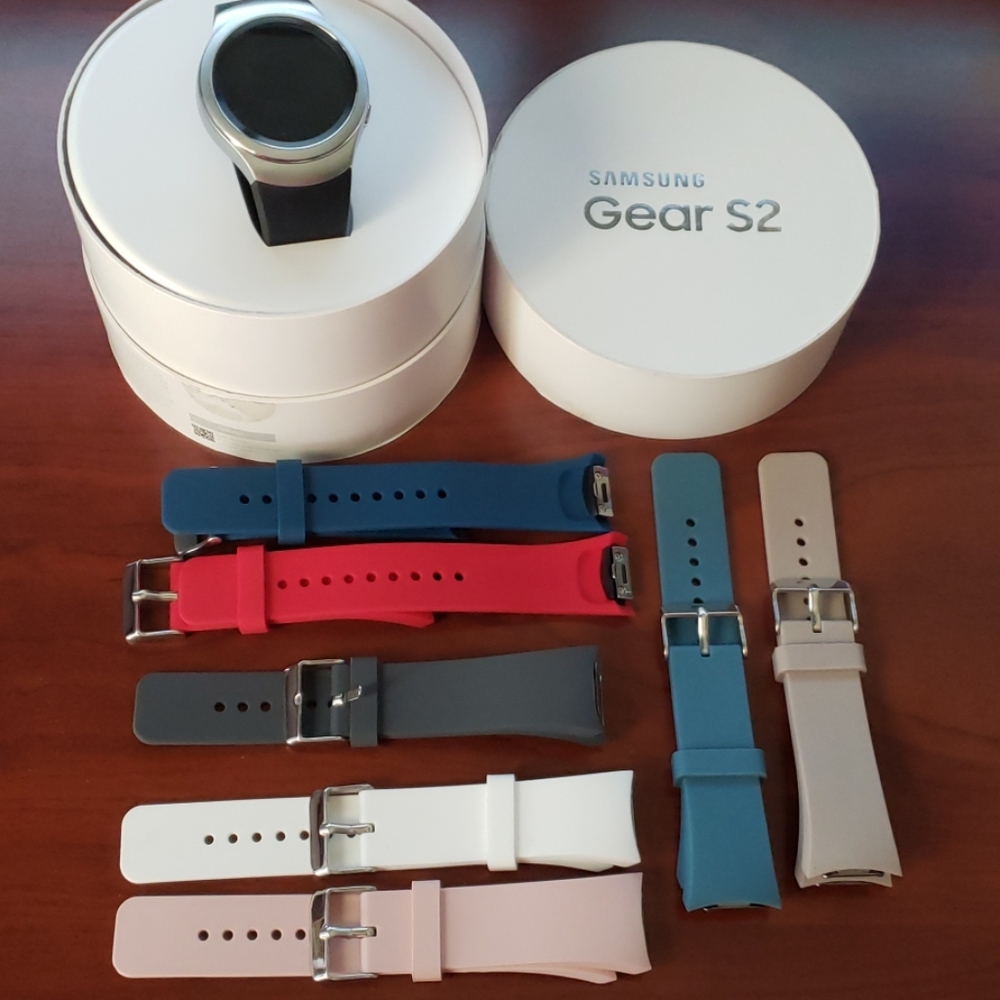 SAMSUNG S2 GEAR CLASSIC WATCH w/ Asst bands